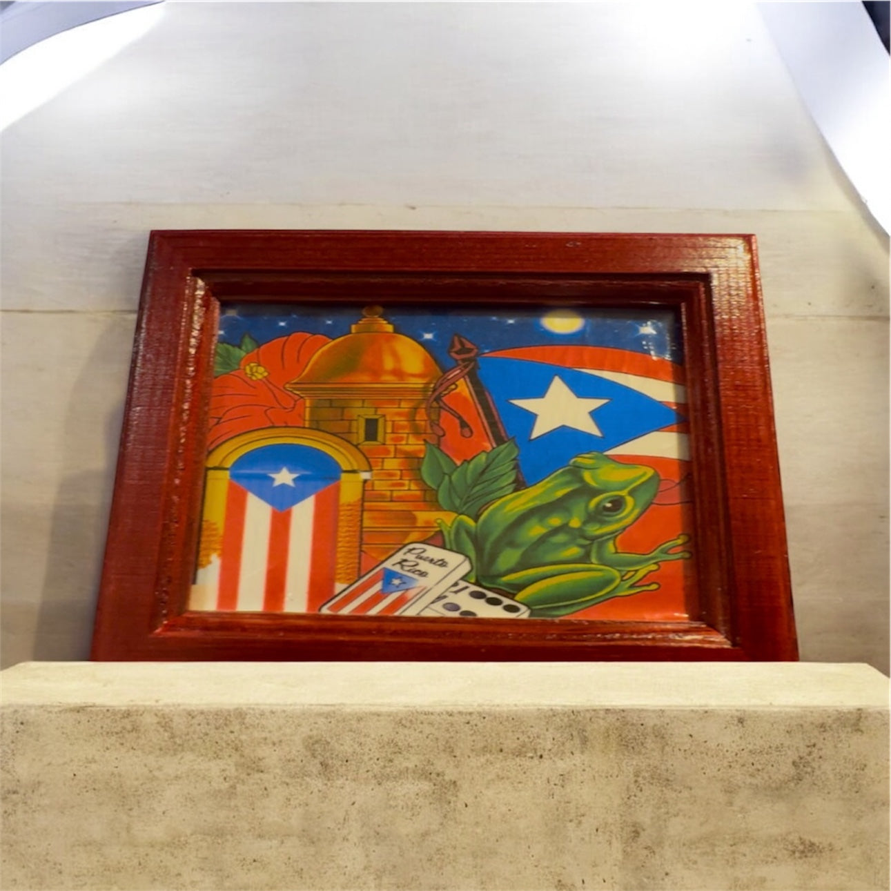 Handcrafted Puerto Rico/Coqui design Dominoes with Wooden Storage